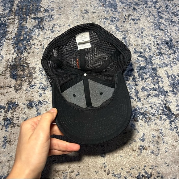 Columbia Black Flexfit Hat - Picture 7 of 11